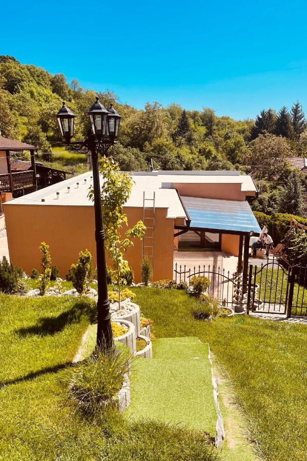 Luxus - Zupko Villa